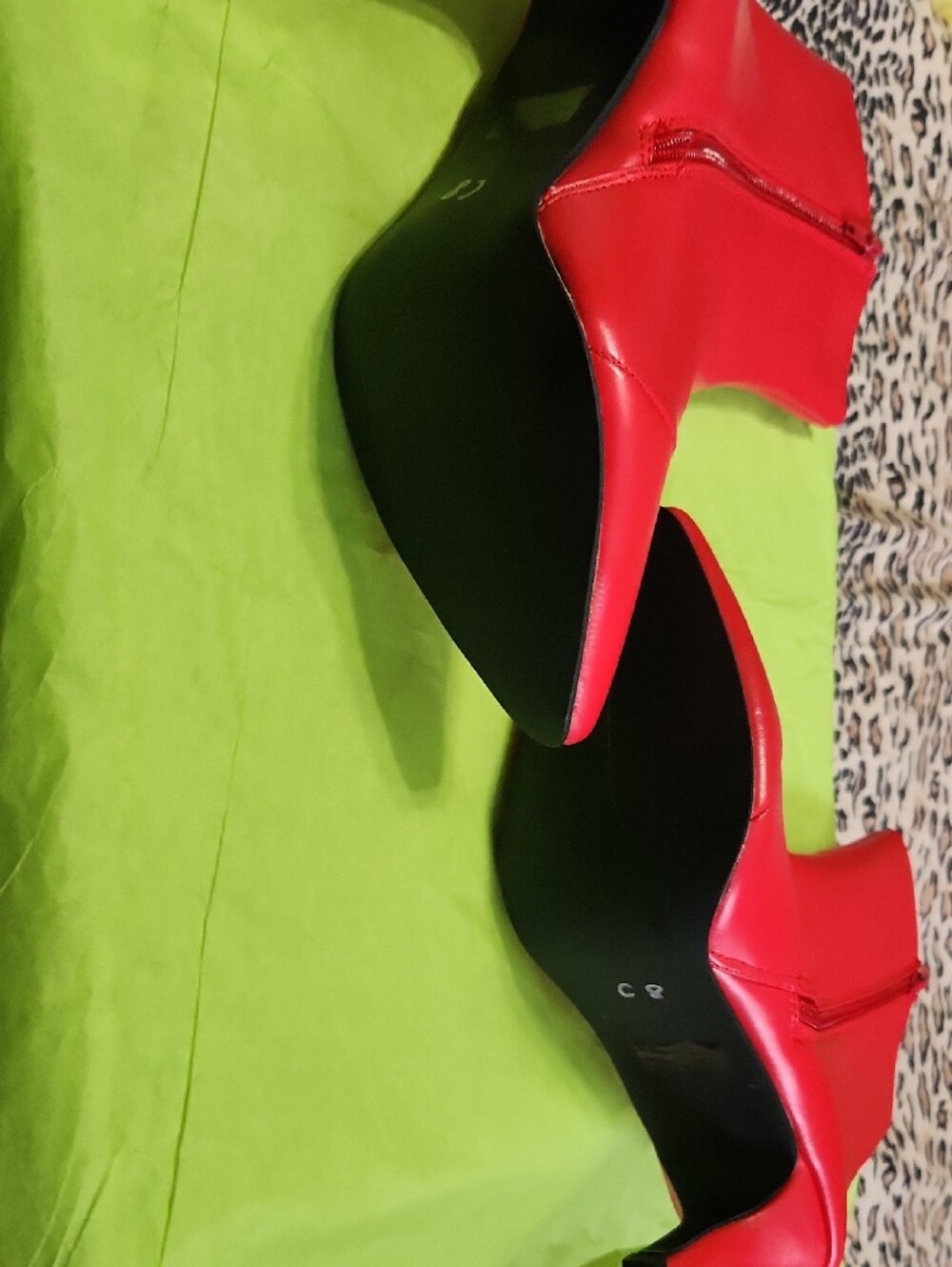 Red Pointed-Toe Stiletto Ankle Boots - Picture 4 of 4